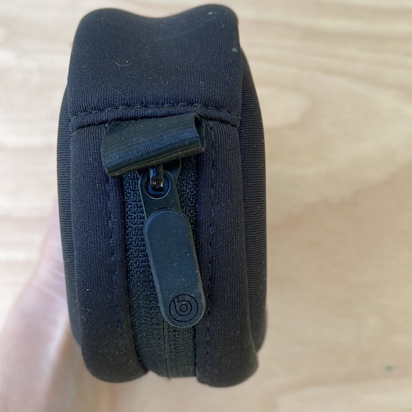 BEATS BY DRE Solo Headphone CASE ONLY - Picture 3 of 4